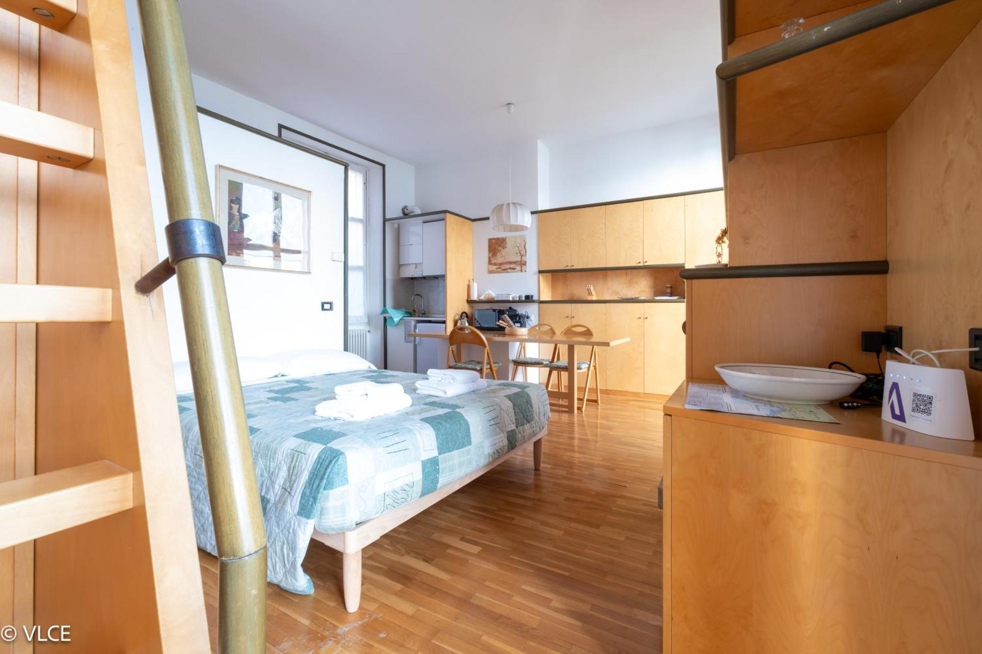 La Casa Di Anna Lägenhet Varenna Exteriör bild